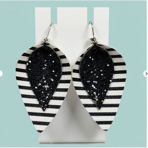 Black & White Striped Teardrop Dangle Earrings Faux Leather Glitter Statement